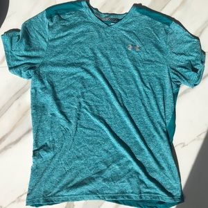 Men’s L Under Armor Fitted Short Sleeve Shirt